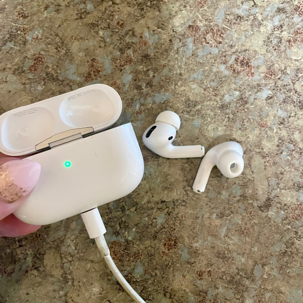 Apple AirPods Pro (1st Gen) Earbud Headphones with MagSafe Charging Case